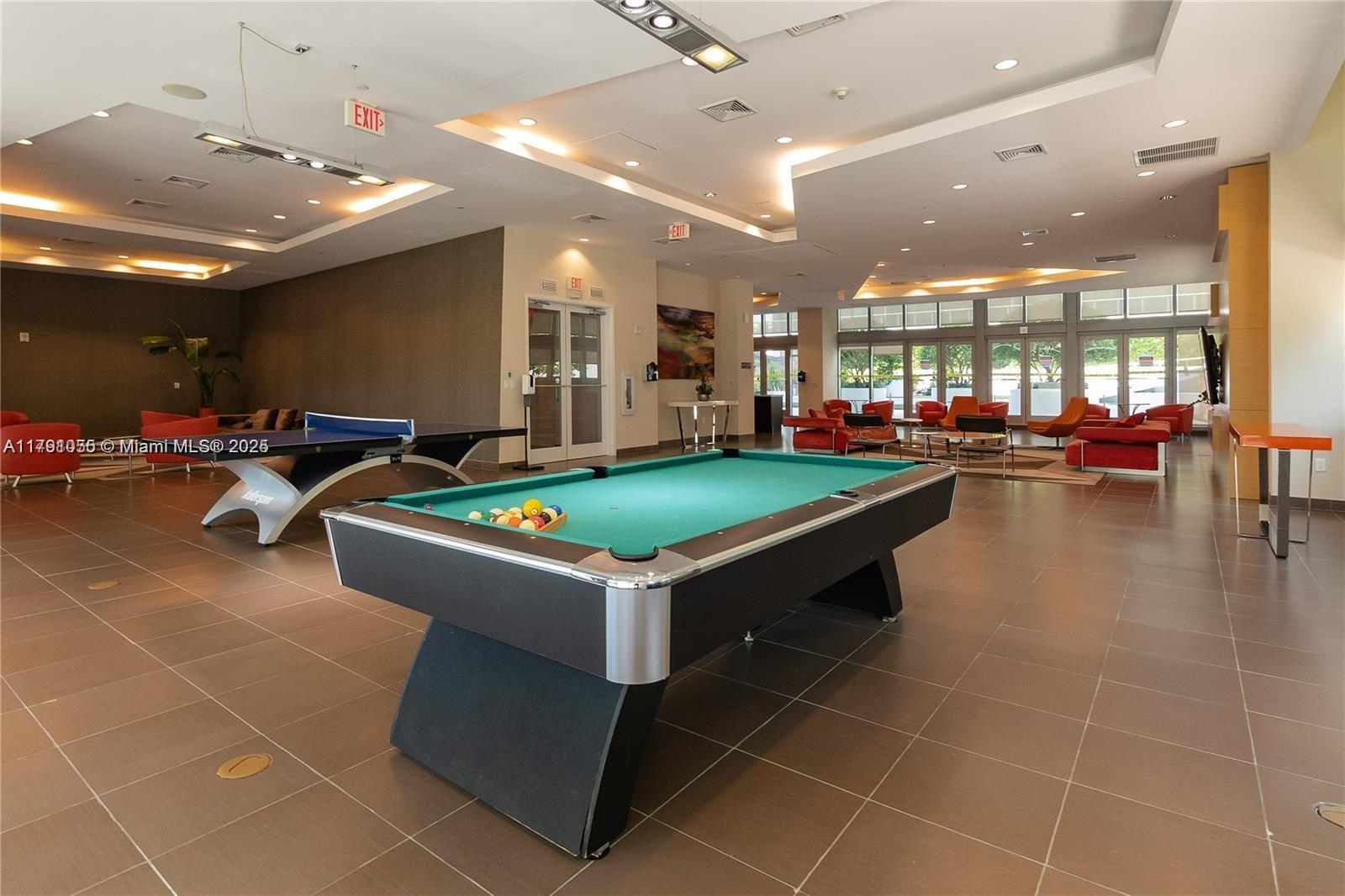 THE AXIS ON BRICKELL COND - Residential