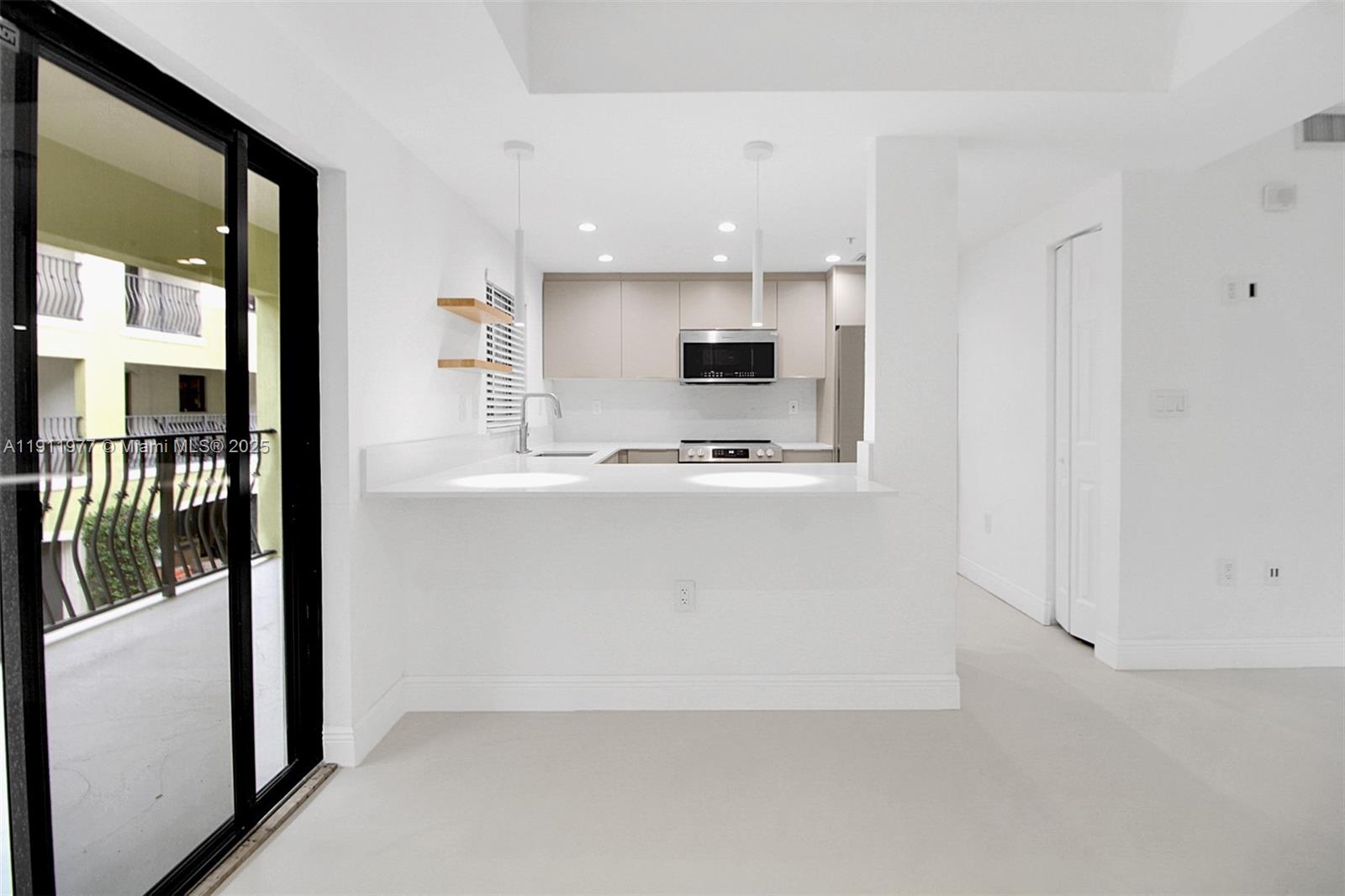 GROVE VILLAS CONDO - Residential