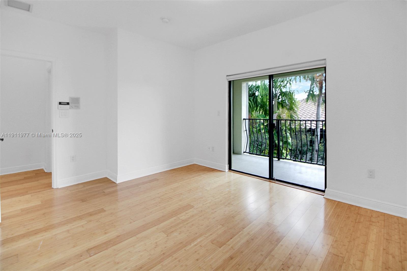 GROVE VILLAS CONDO - Residential