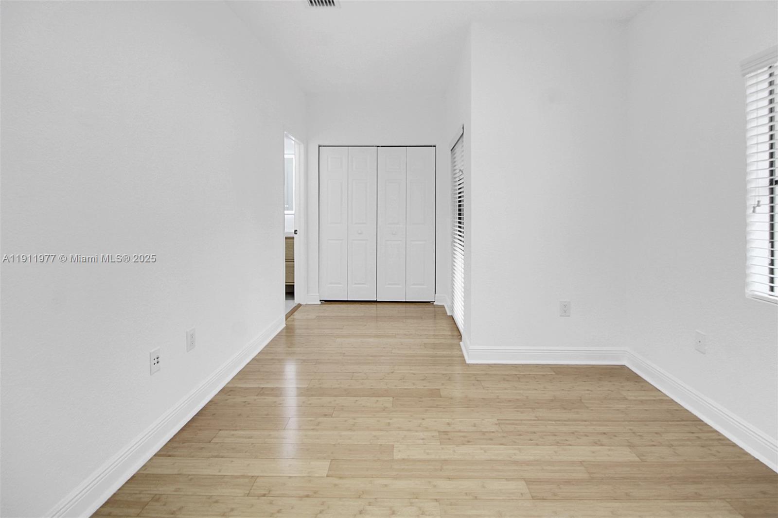 GROVE VILLAS CONDO - Residential