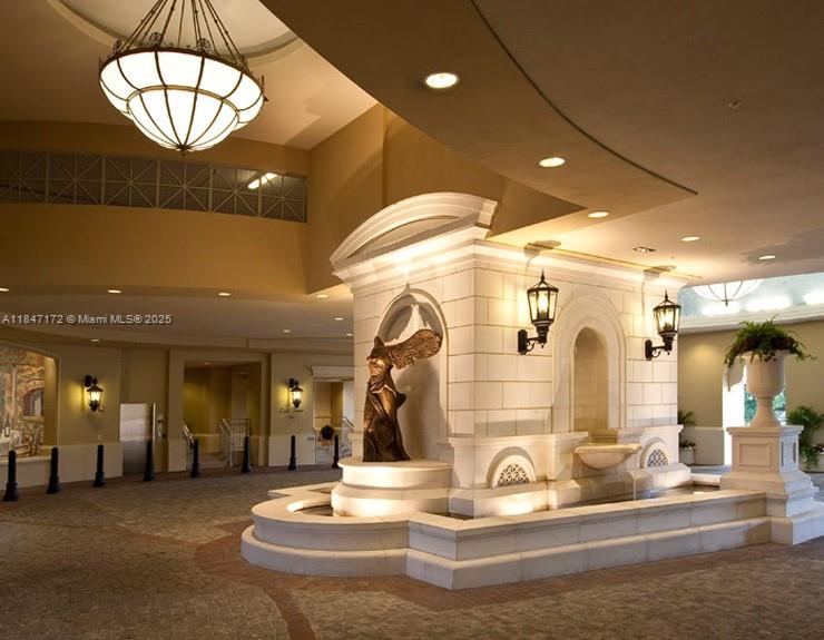 ST TROPEZ ON THE BAY II C - Residential Lease