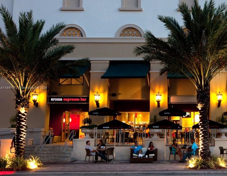 ST TROPEZ ON THE BAY II C - Residential Lease