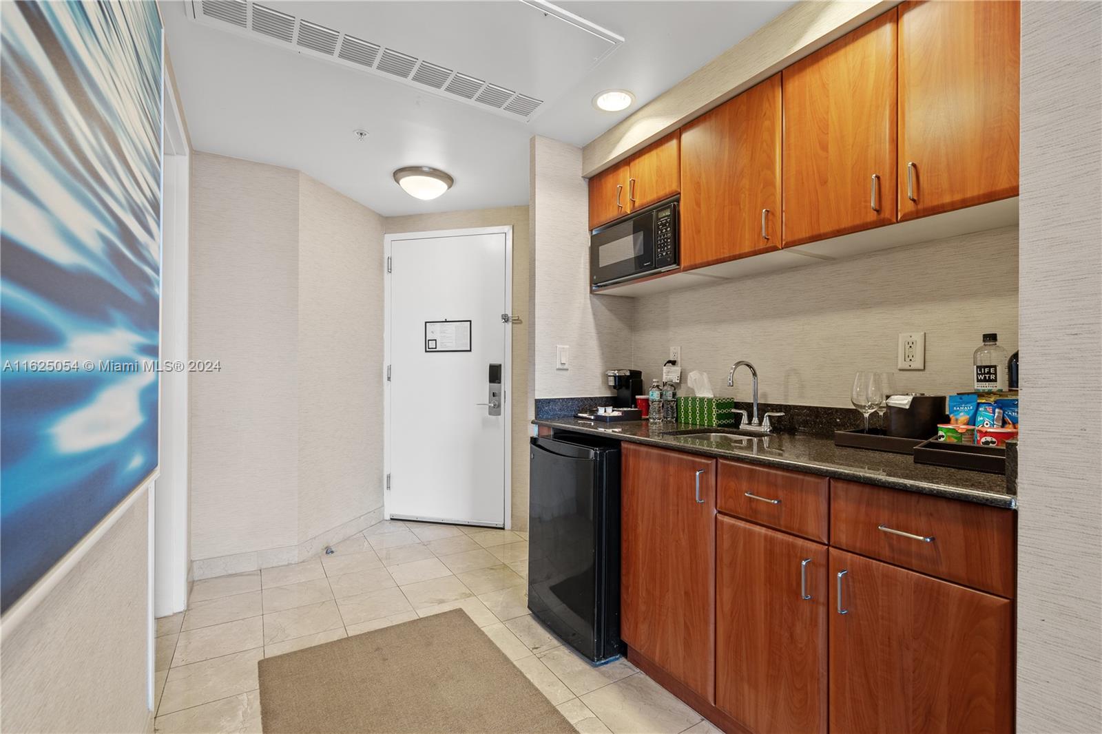 TRUMP INTERNATIONAL SONES - Residential