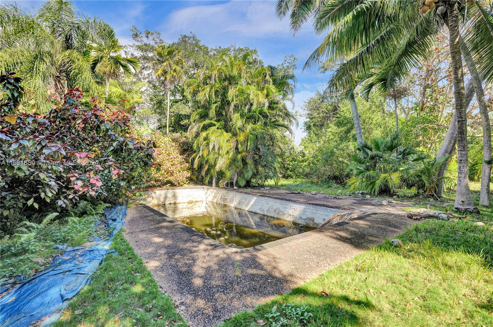 AVOCADO LAND CO SUB - Residential