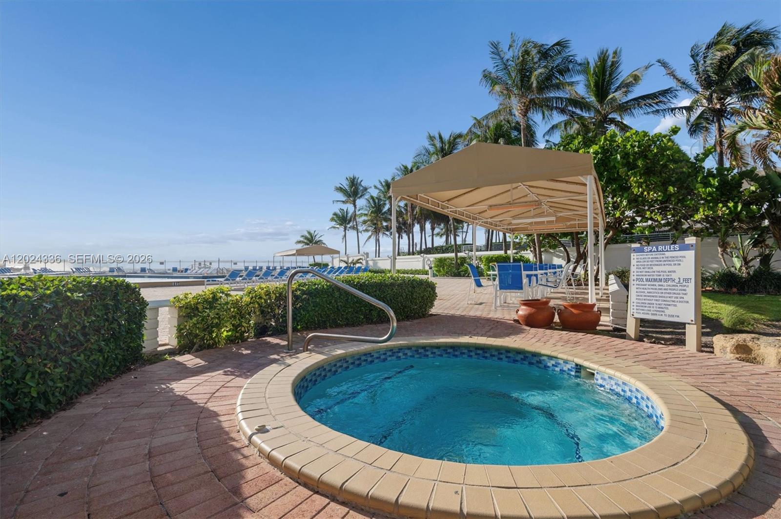 ALEXANDER TOWERS CONDO - Residential