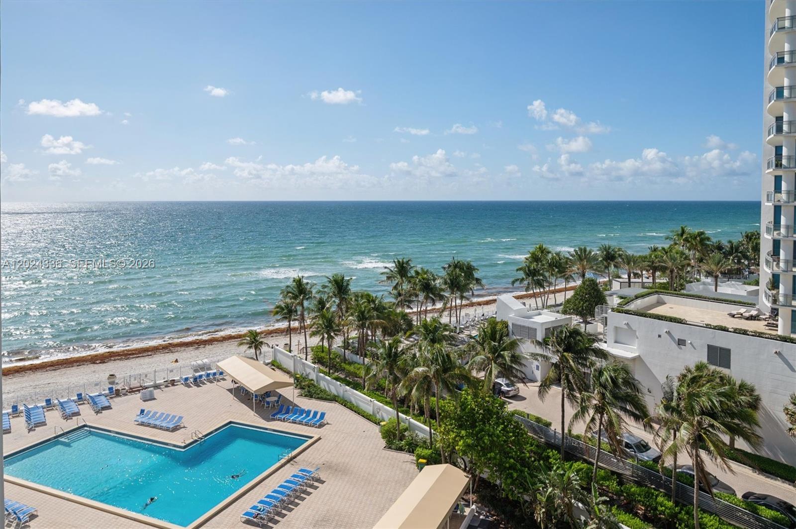 ALEXANDER TOWERS CONDO - Residential