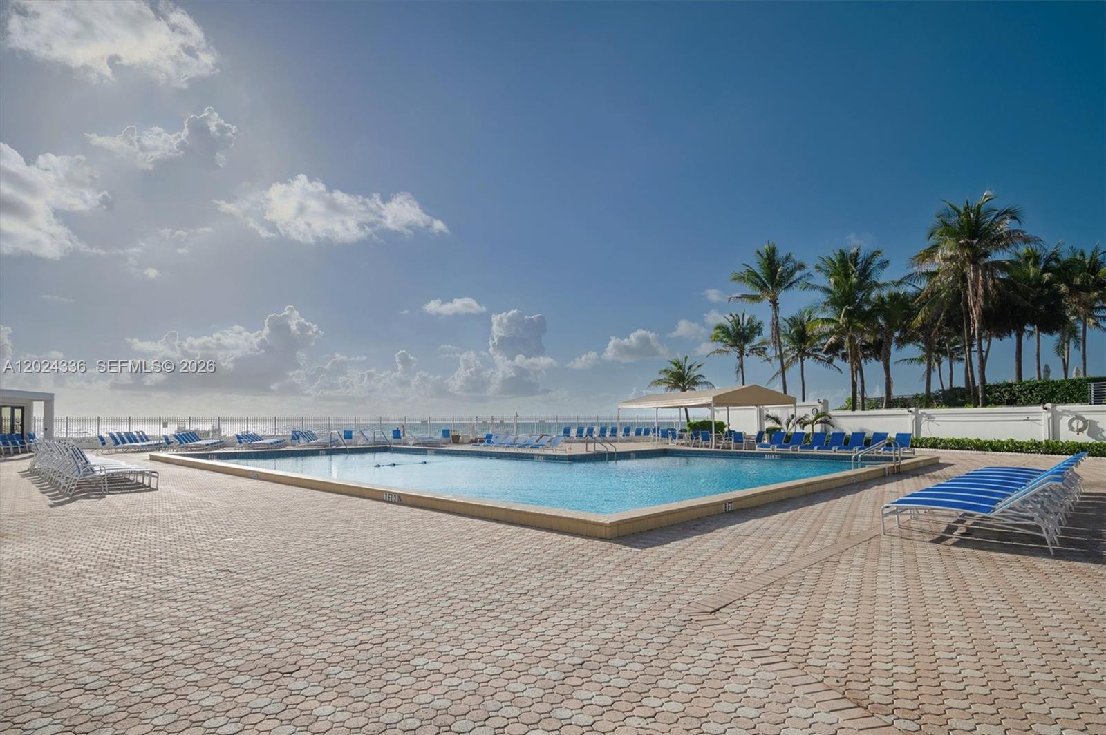 ALEXANDER TOWERS CONDO - Residential