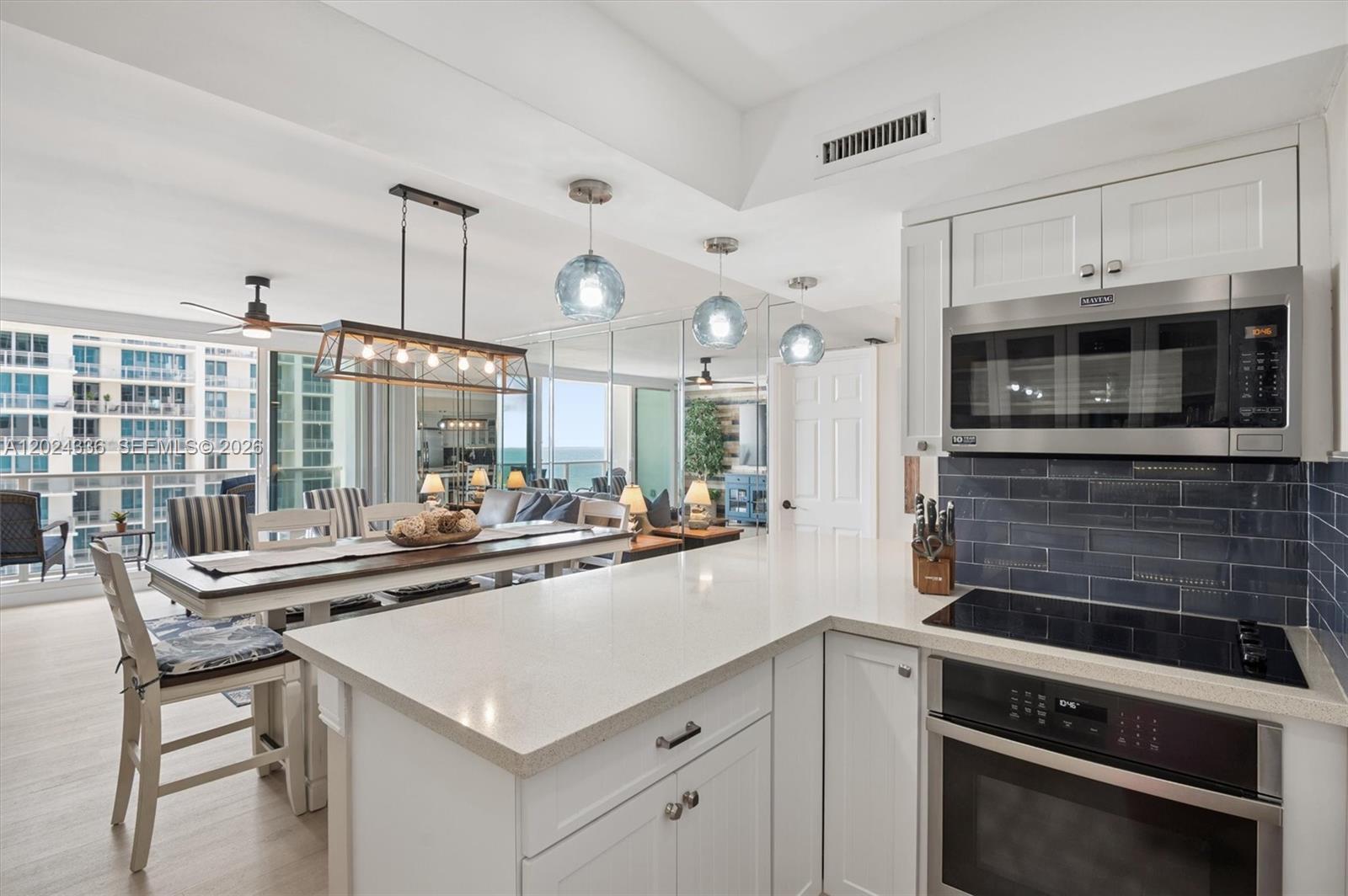 ALEXANDER TOWERS CONDO - Residential