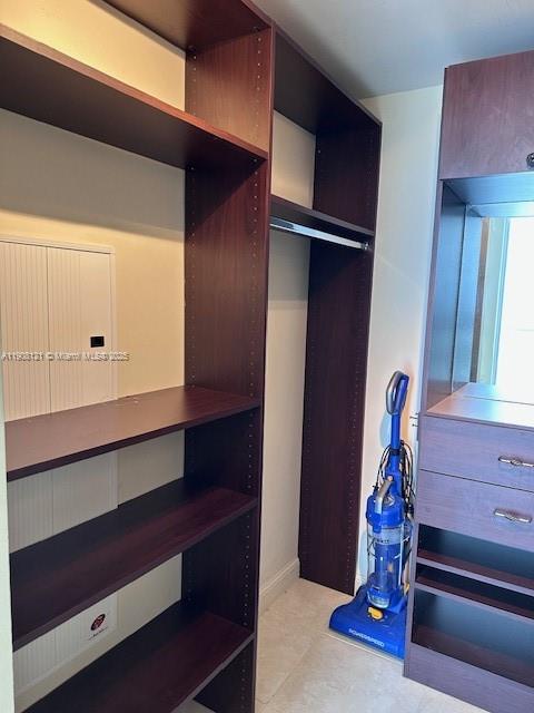 LATITUDE ON THE RIVER CON - Residential