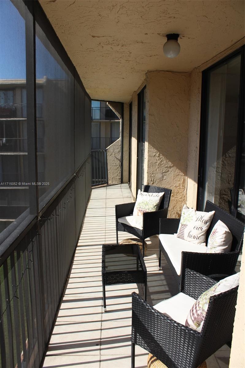 BLUE LAKE APTS CONDO - Residential