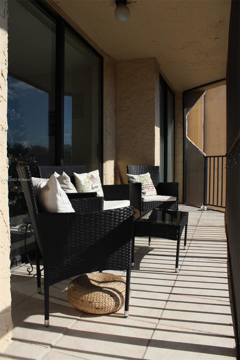 BLUE LAKE APTS CONDO - Residential