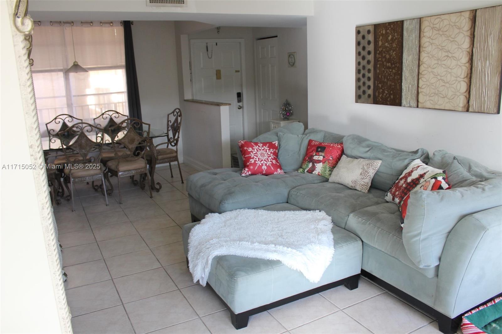 BLUE LAKE APTS CONDO - Residential