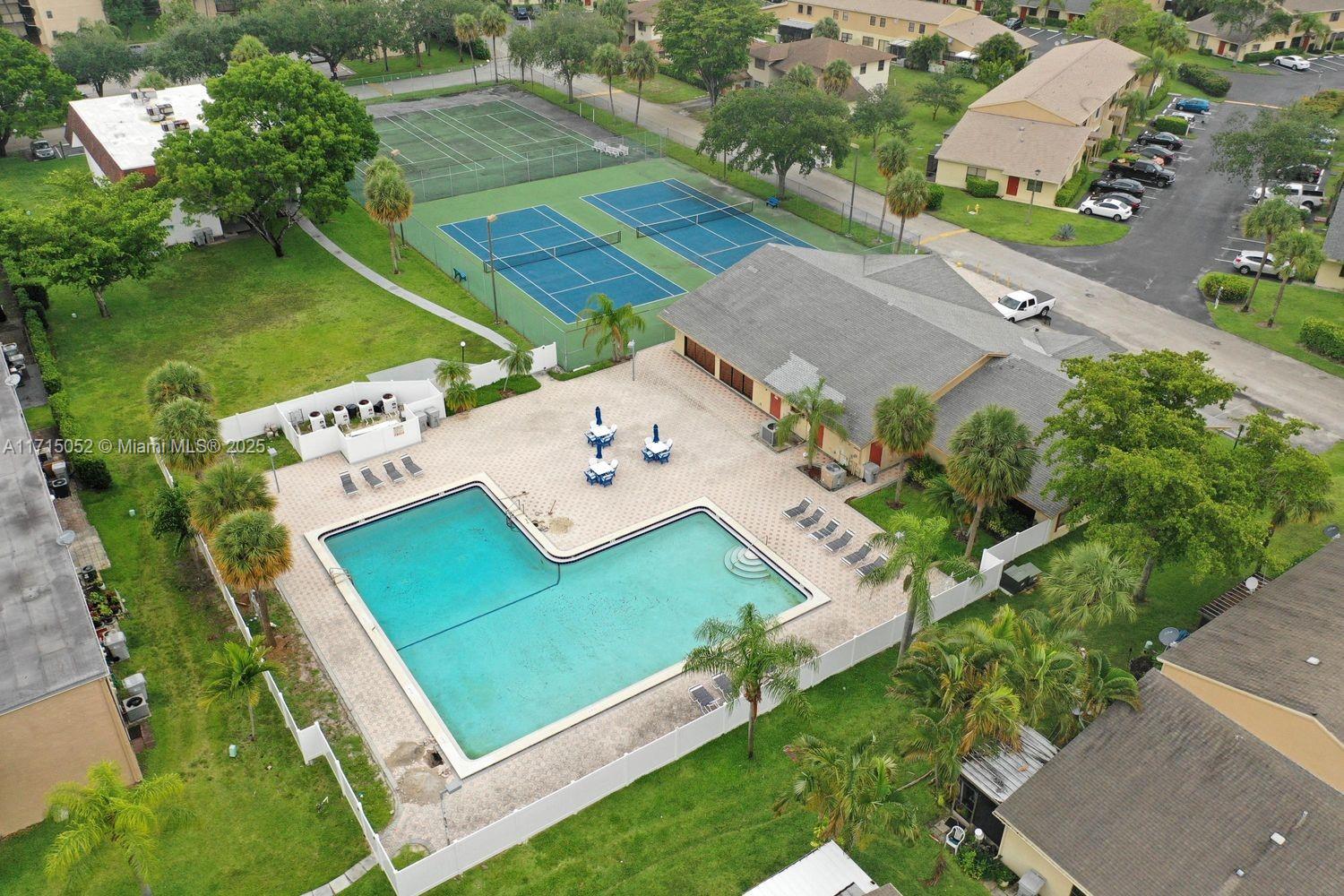 BLUE LAKE APTS CONDO - Residential