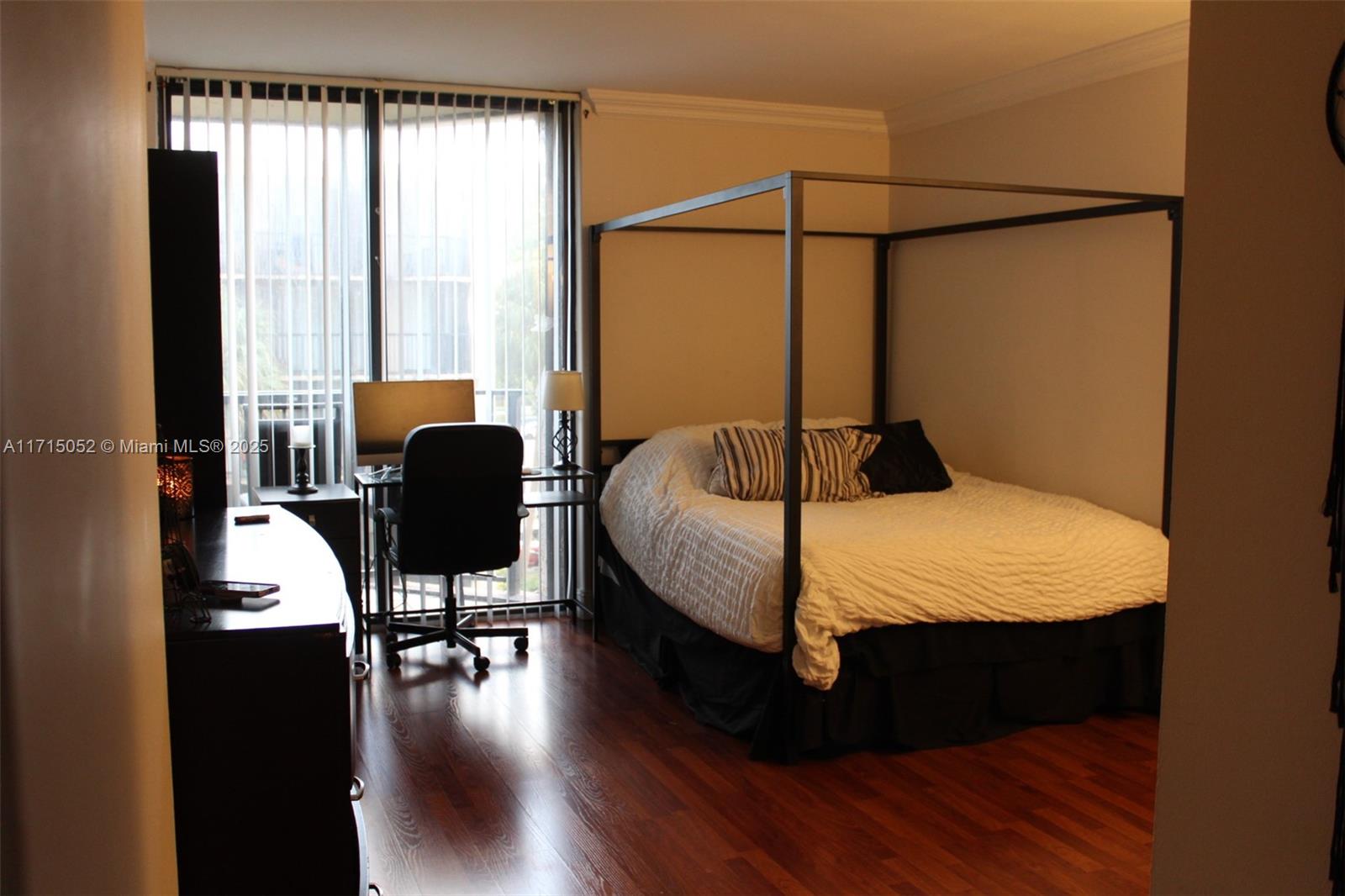 BLUE LAKE APTS CONDO - Residential