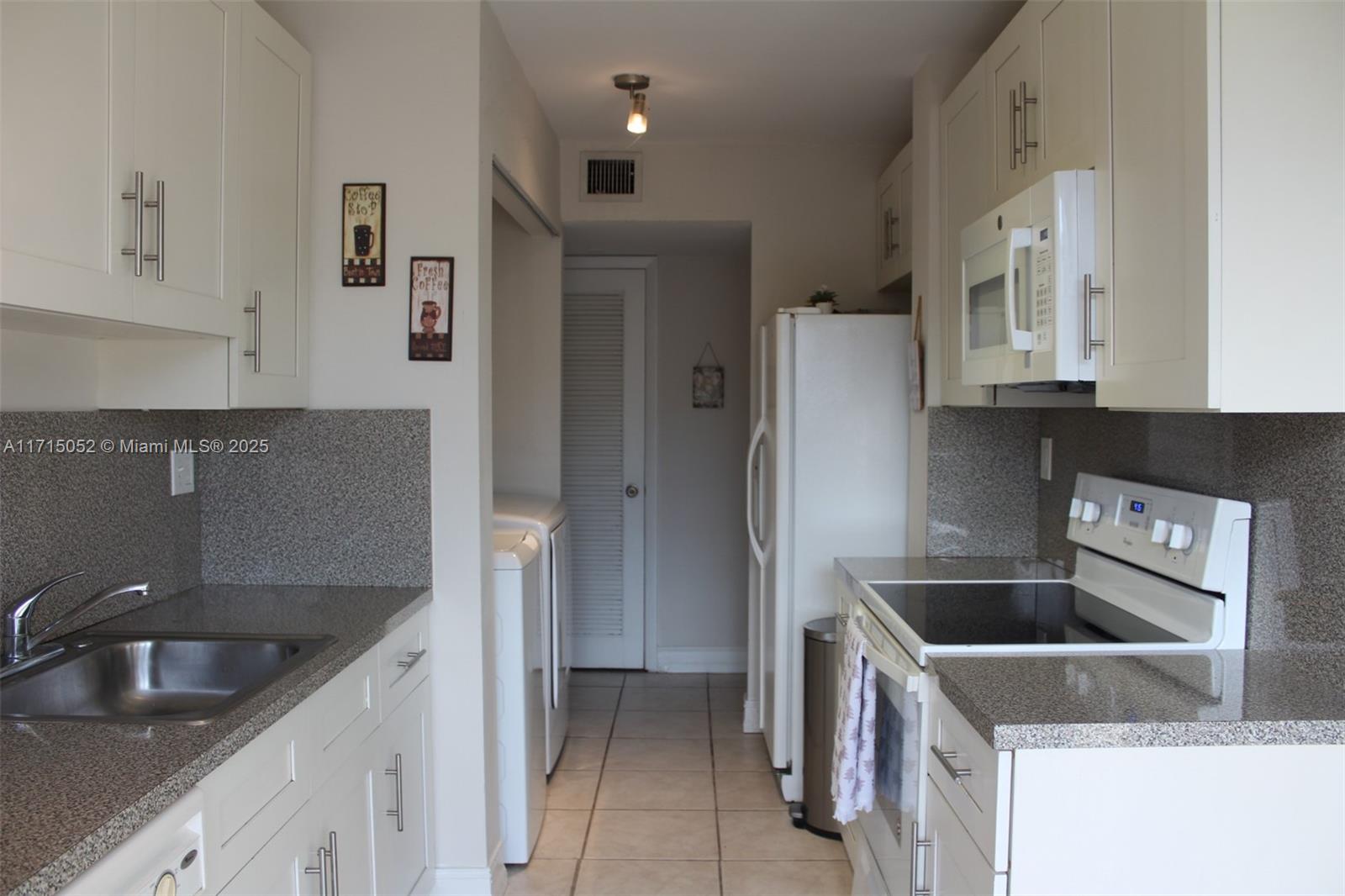 BLUE LAKE APTS CONDO - Residential