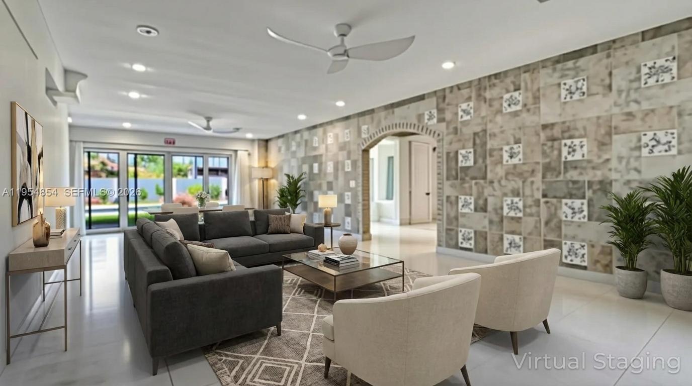 HOLLYWOOD LAKES SECTION - Residential