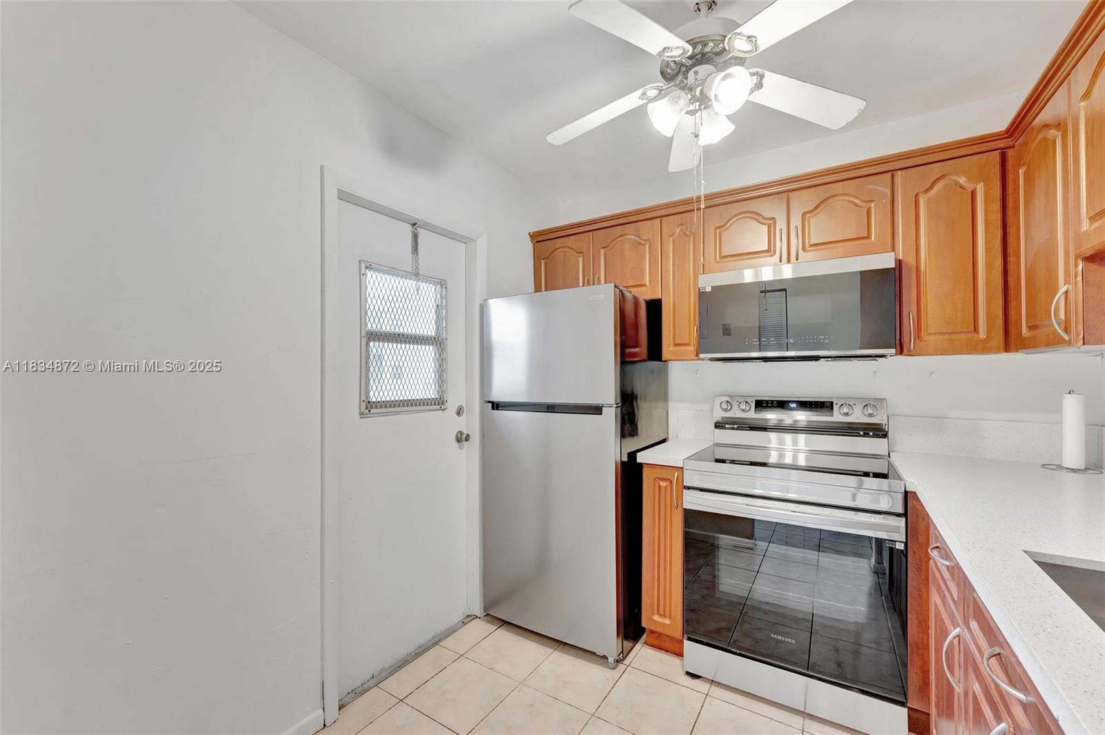 View photos, virtual tours, details... 4341 NW 16th St 203