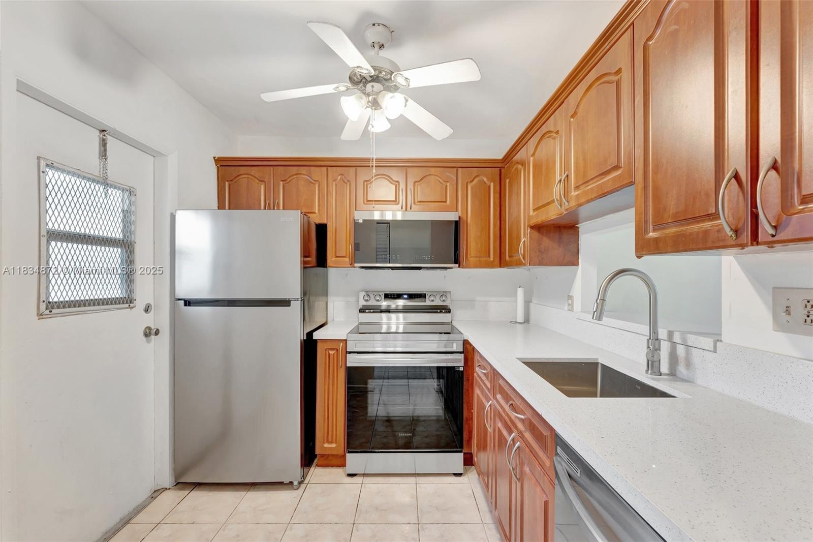 View photos, virtual tours, details... 4341 NW 16th St 203