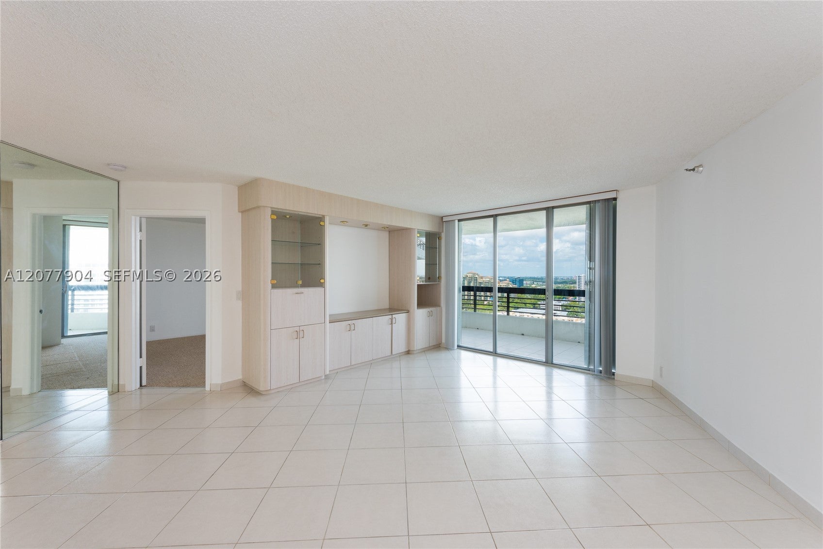 3500 MYSTIC POINTE DR 2202