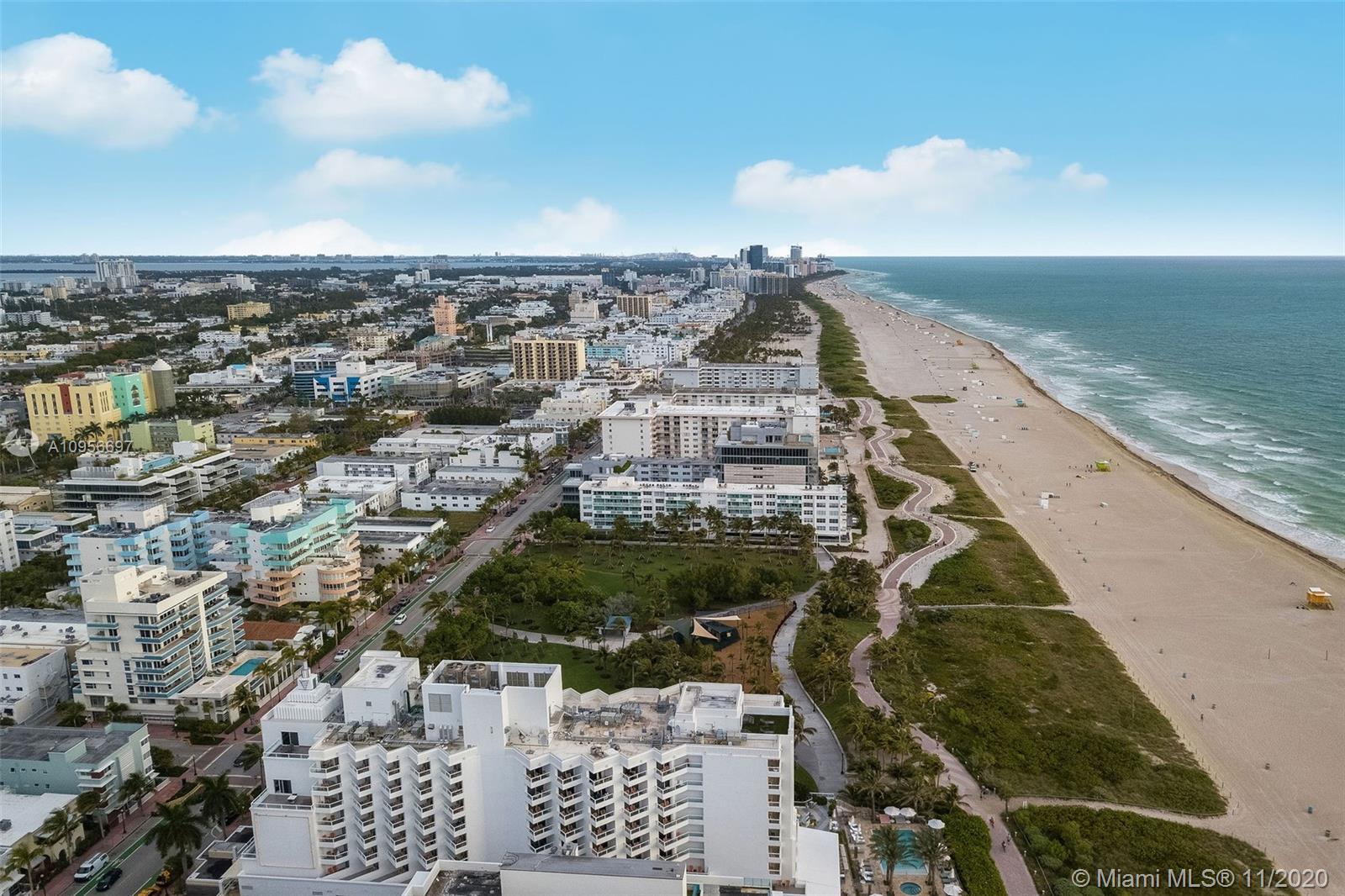 CONTINUUM ON SOUTH BEACH - Residential