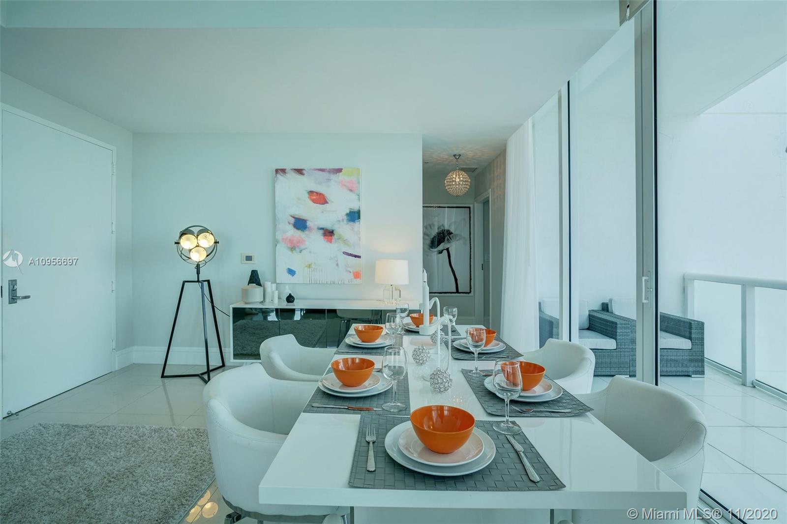 CONTINUUM ON SOUTH BEACH - Residential