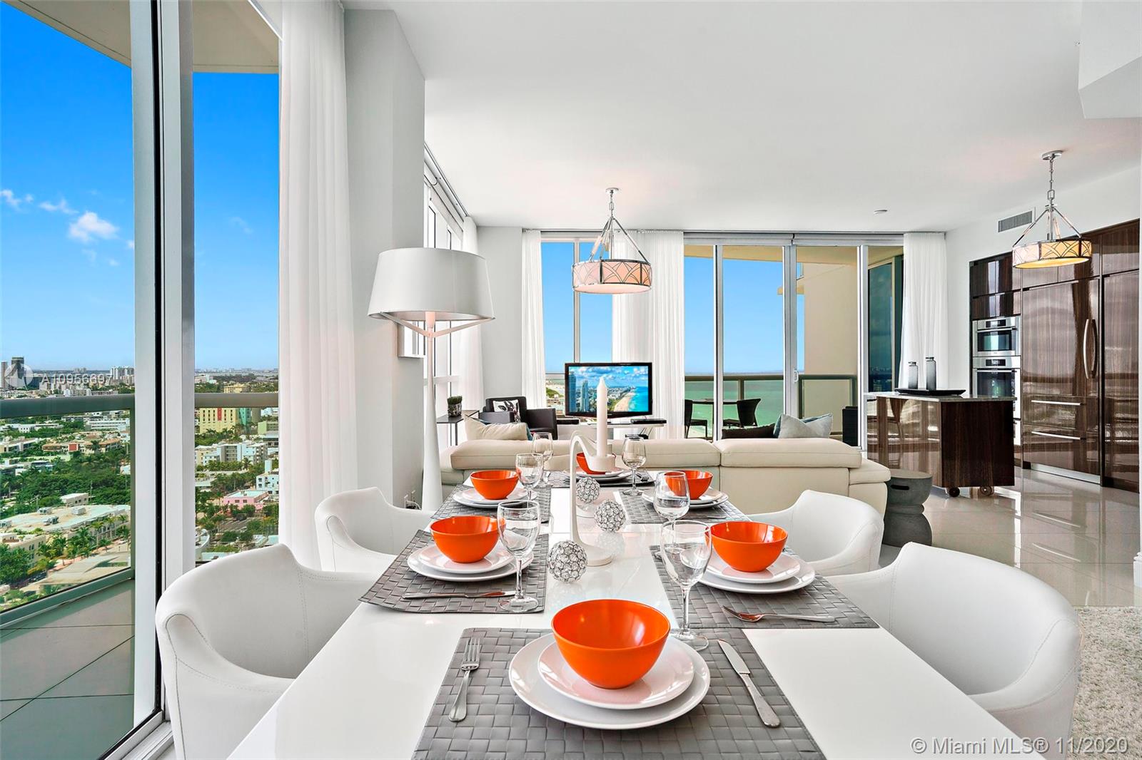 CONTINUUM ON SOUTH BEACH - Residential