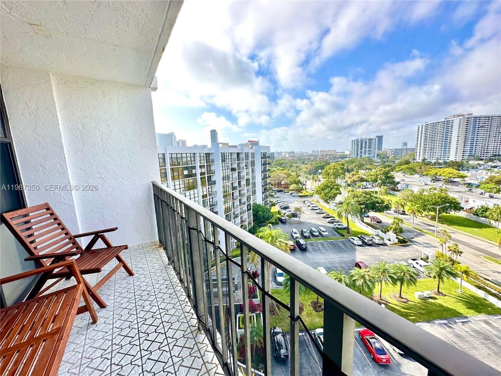 Photo of 800 Parkview Dr #1007, Hallandale Beach, FL 33009 (MLS # A11967350)