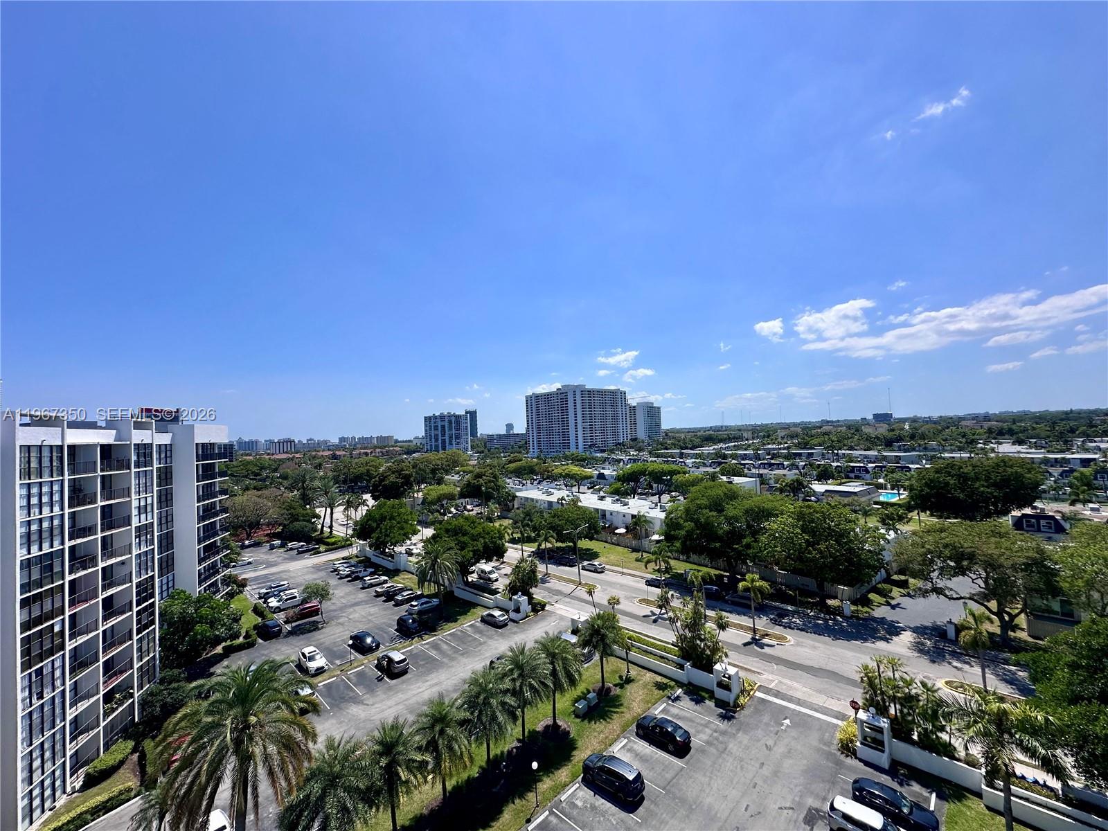 800 Parkview Dr 1007