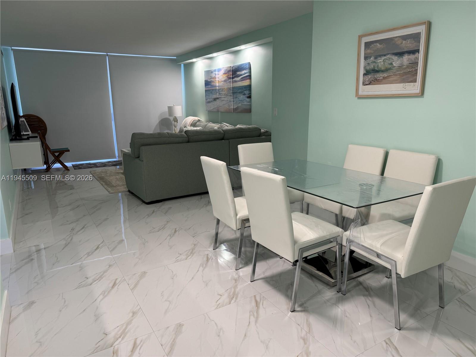 WAVE CONDO - Residential