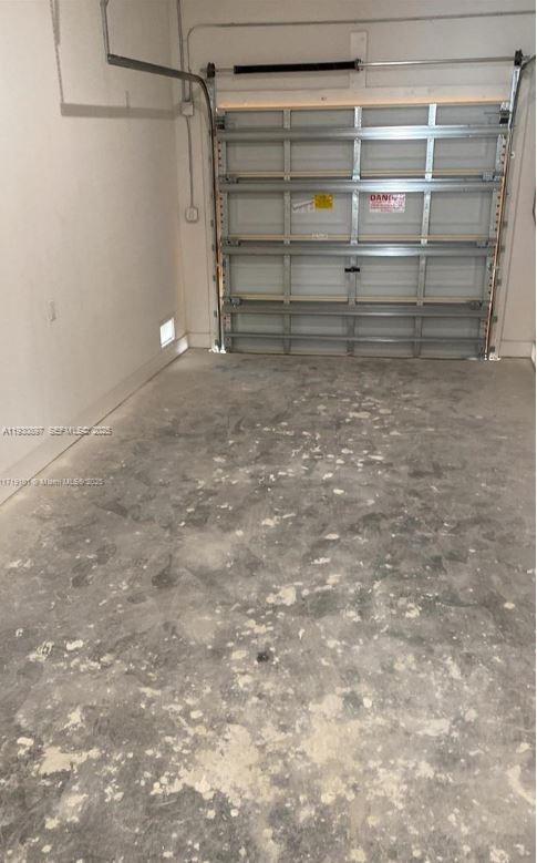 AURORA - Residential Lease