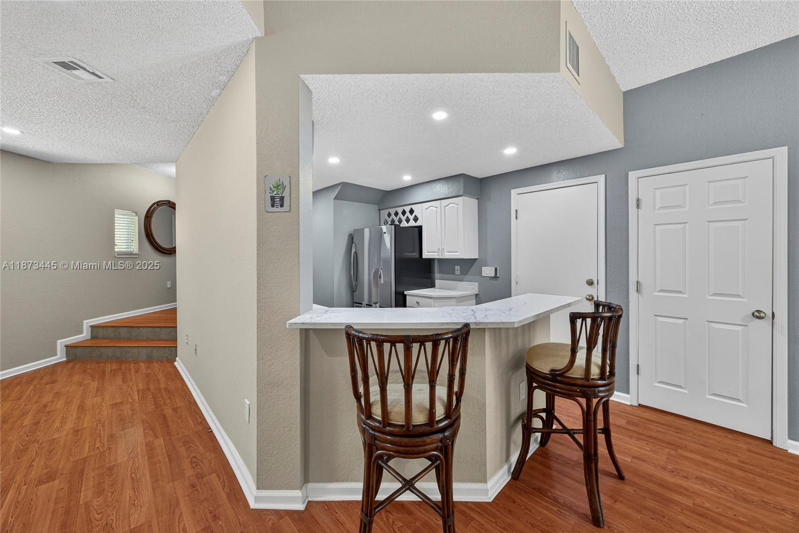 OCEAN WALK VILLAS CONDO - Residential