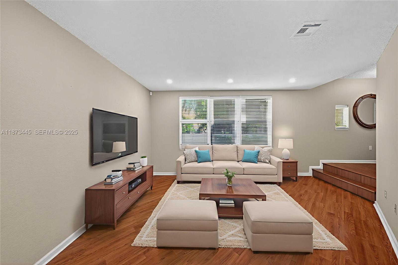 1900 Oceanwalk Ln 109