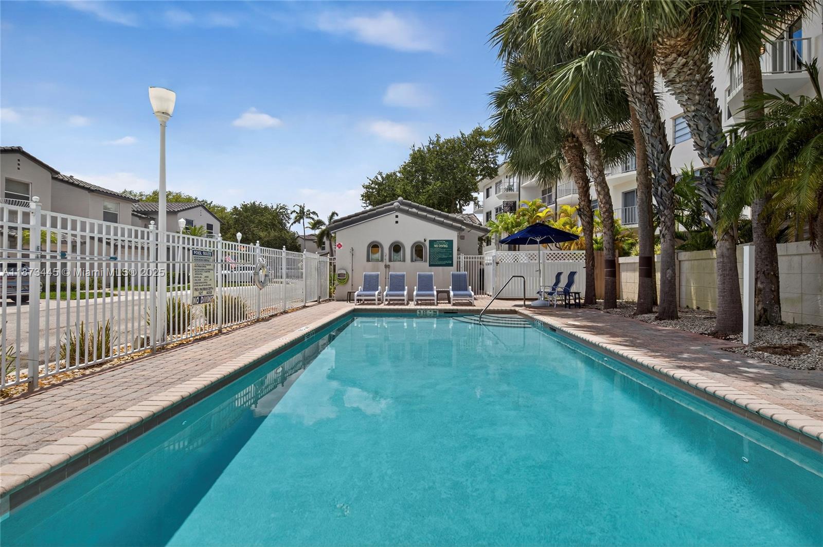 OCEAN WALK VILLAS CONDO - Residential