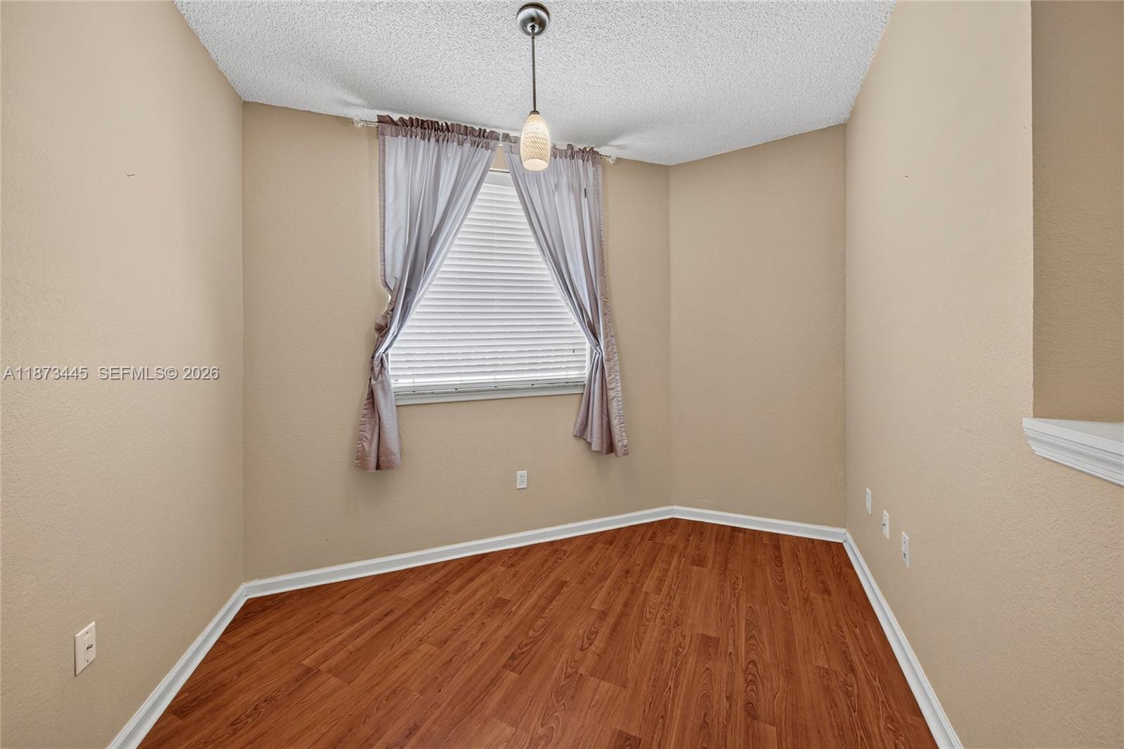 OCEAN WALK VILLAS CONDO - Residential