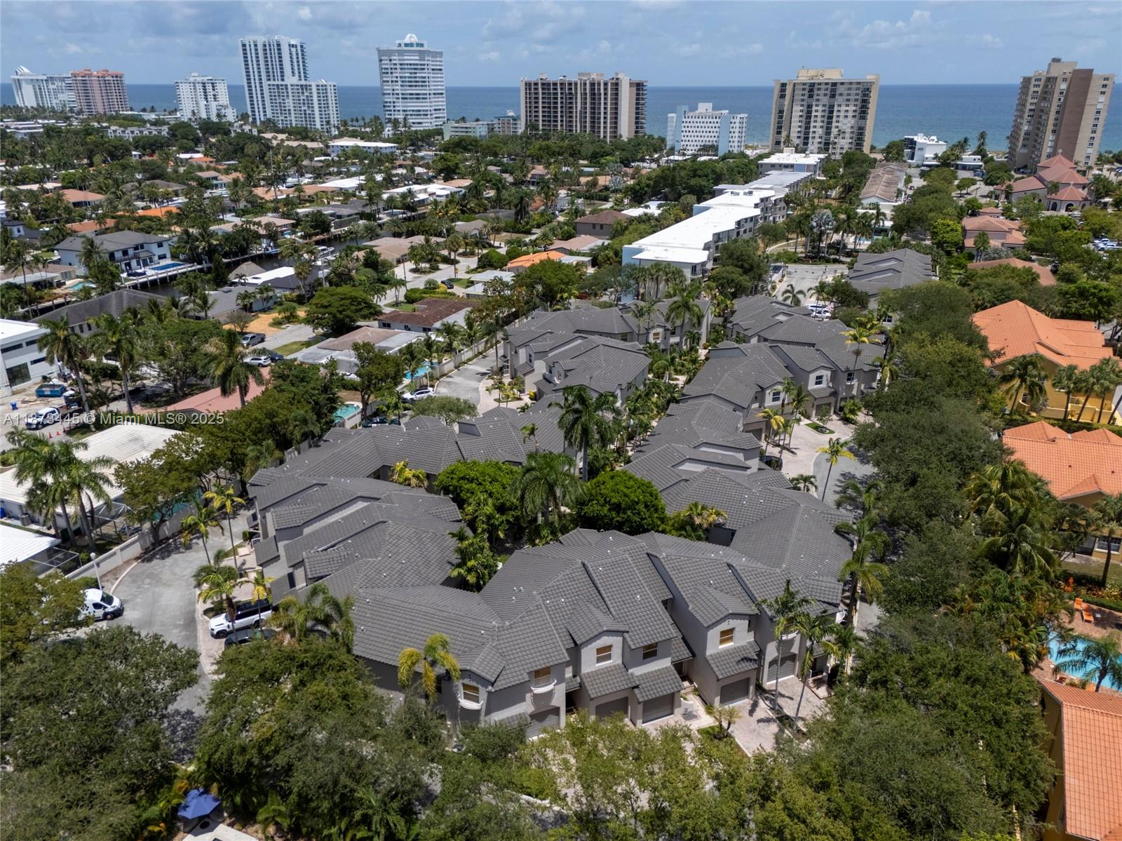 OCEAN WALK VILLAS CONDO - Residential