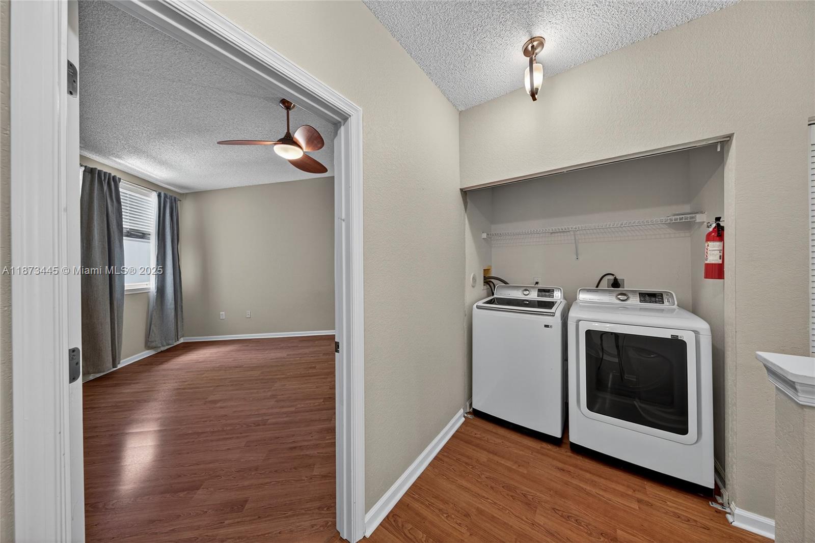 OCEAN WALK VILLAS CONDO - Residential