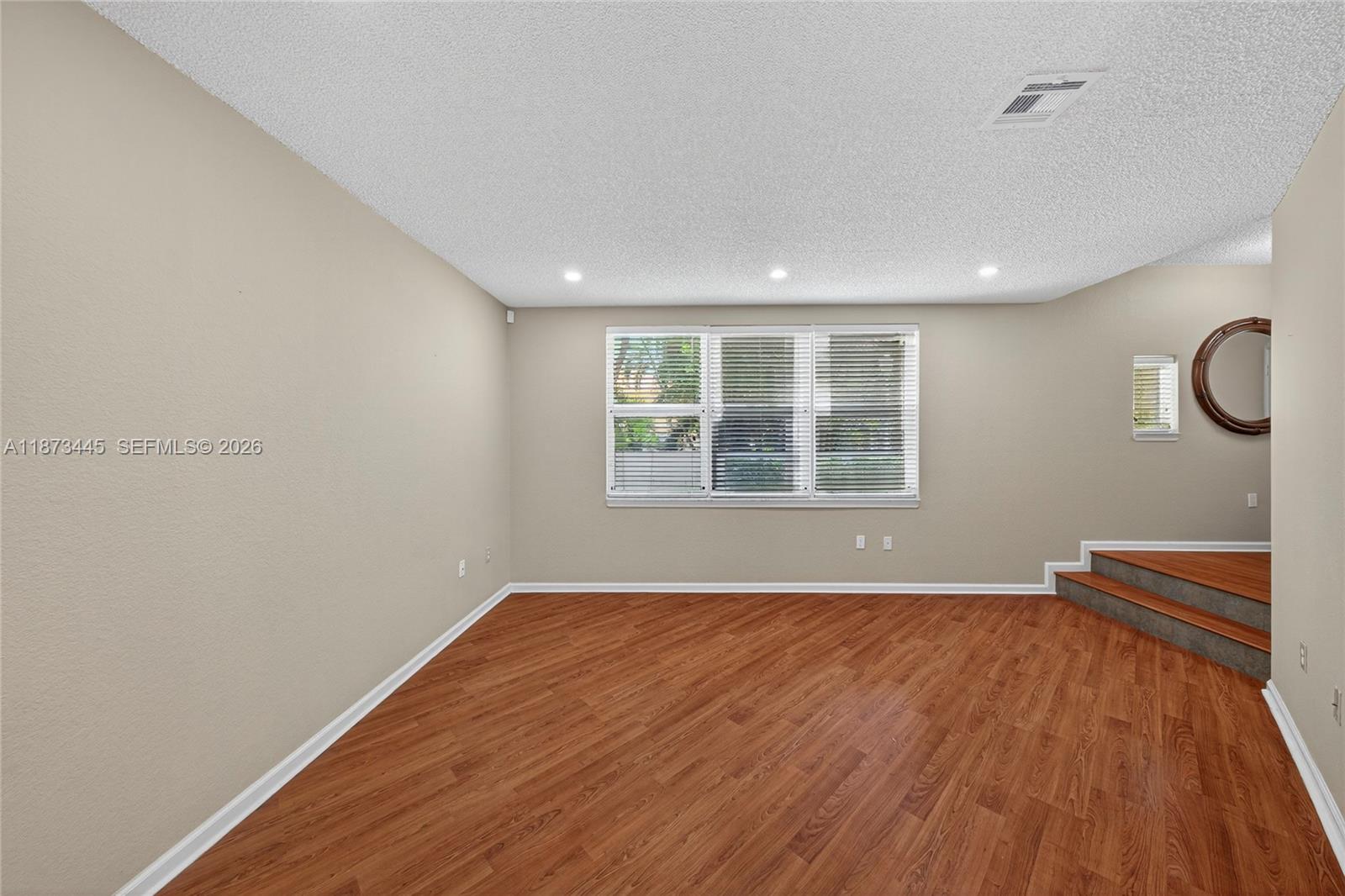 OCEAN WALK VILLAS CONDO - Residential