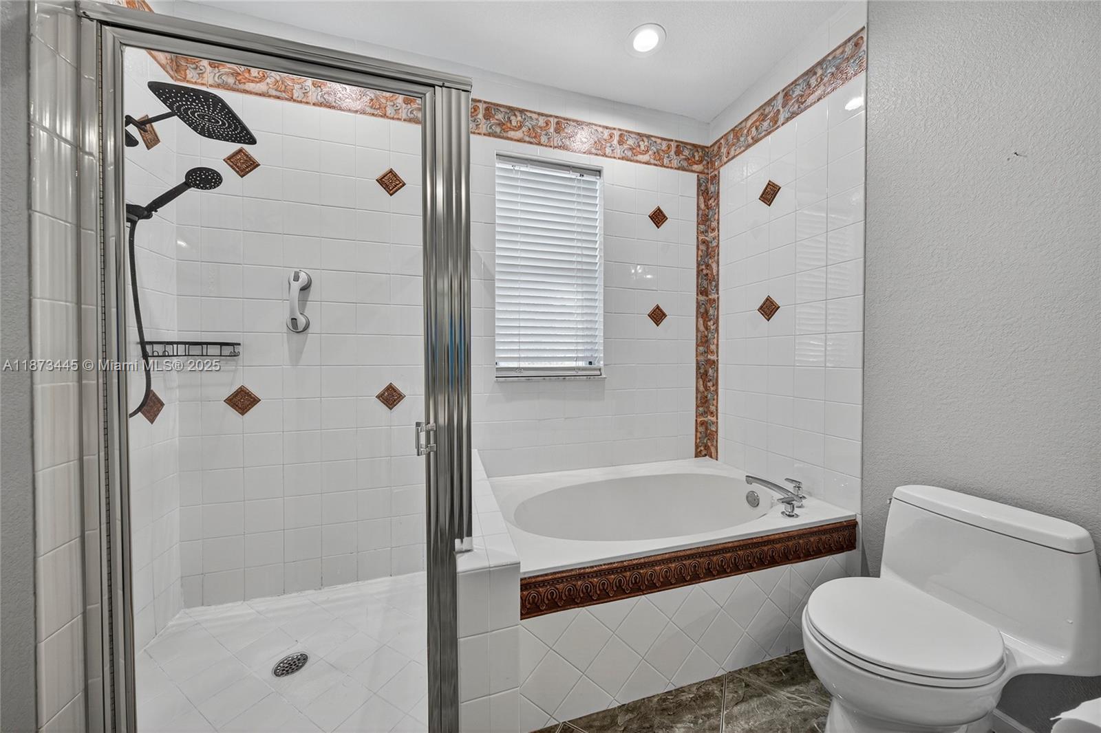 OCEAN WALK VILLAS CONDO - Residential