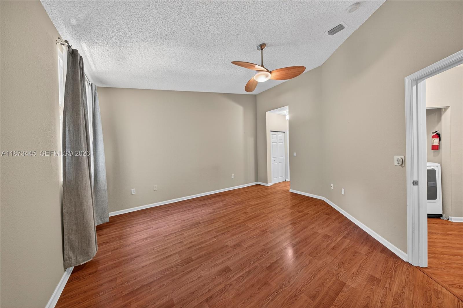 OCEAN WALK VILLAS CONDO - Residential