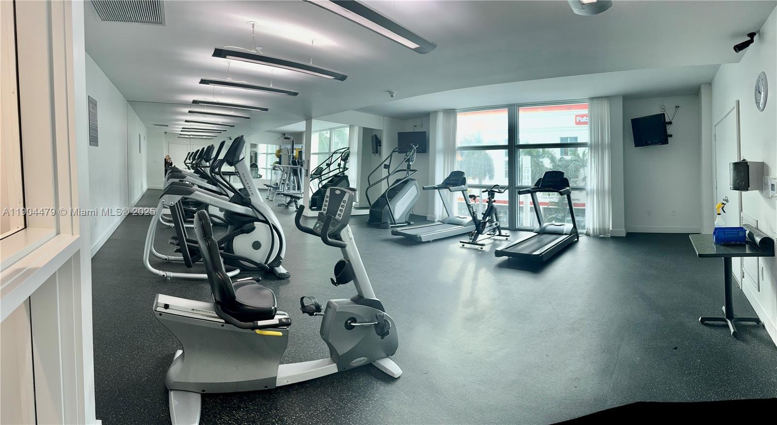 CITY 24 CONDO - Residential