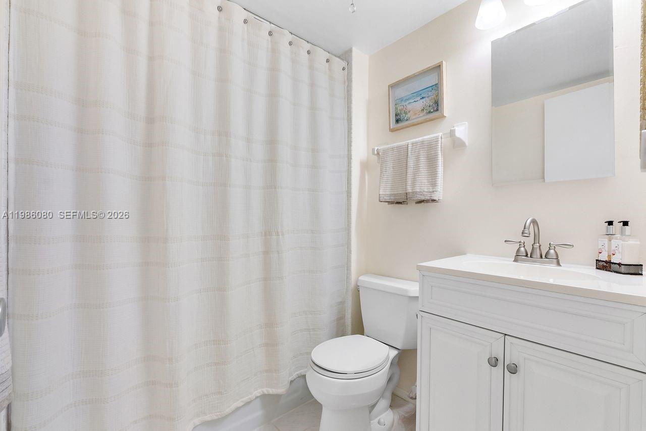 ROYAL PARK CONDO - Residential