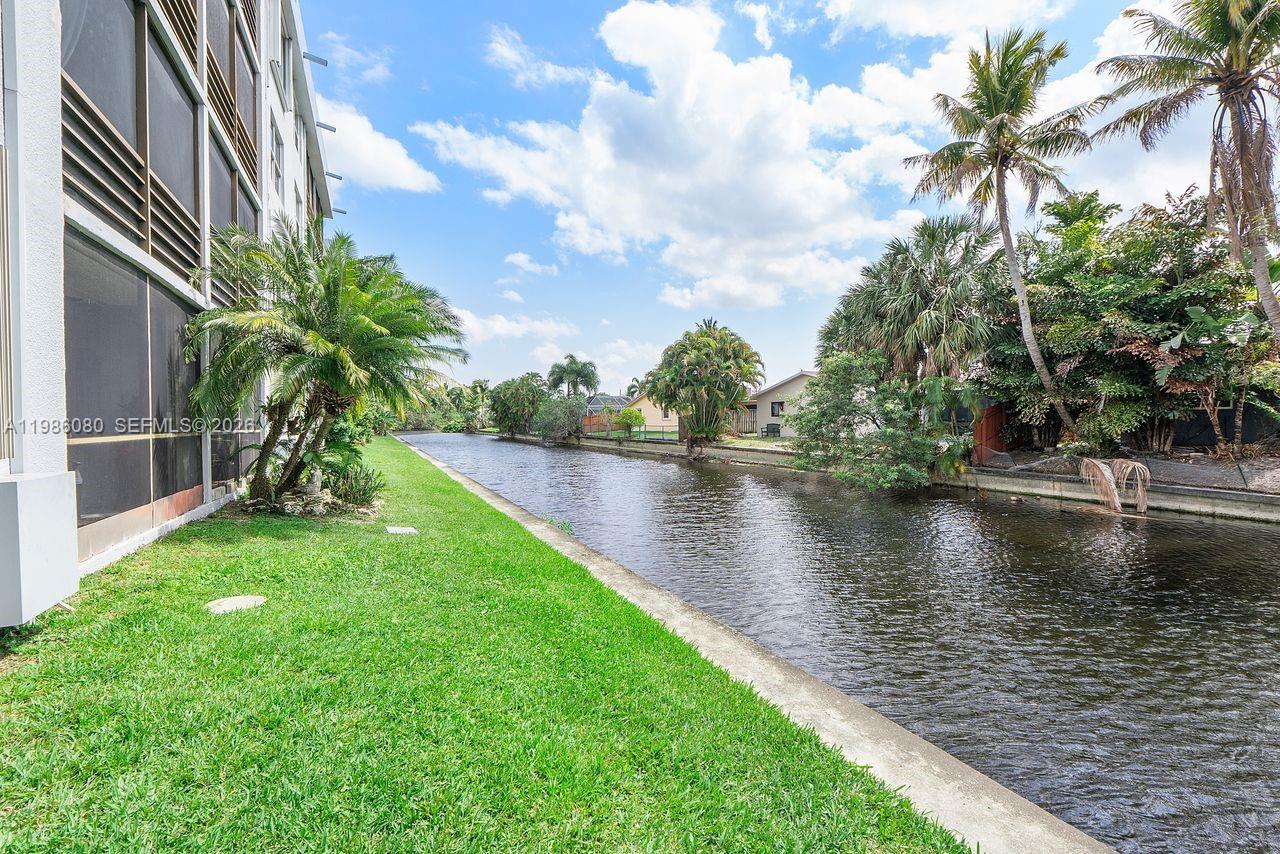 ROYAL PARK CONDO - Residential