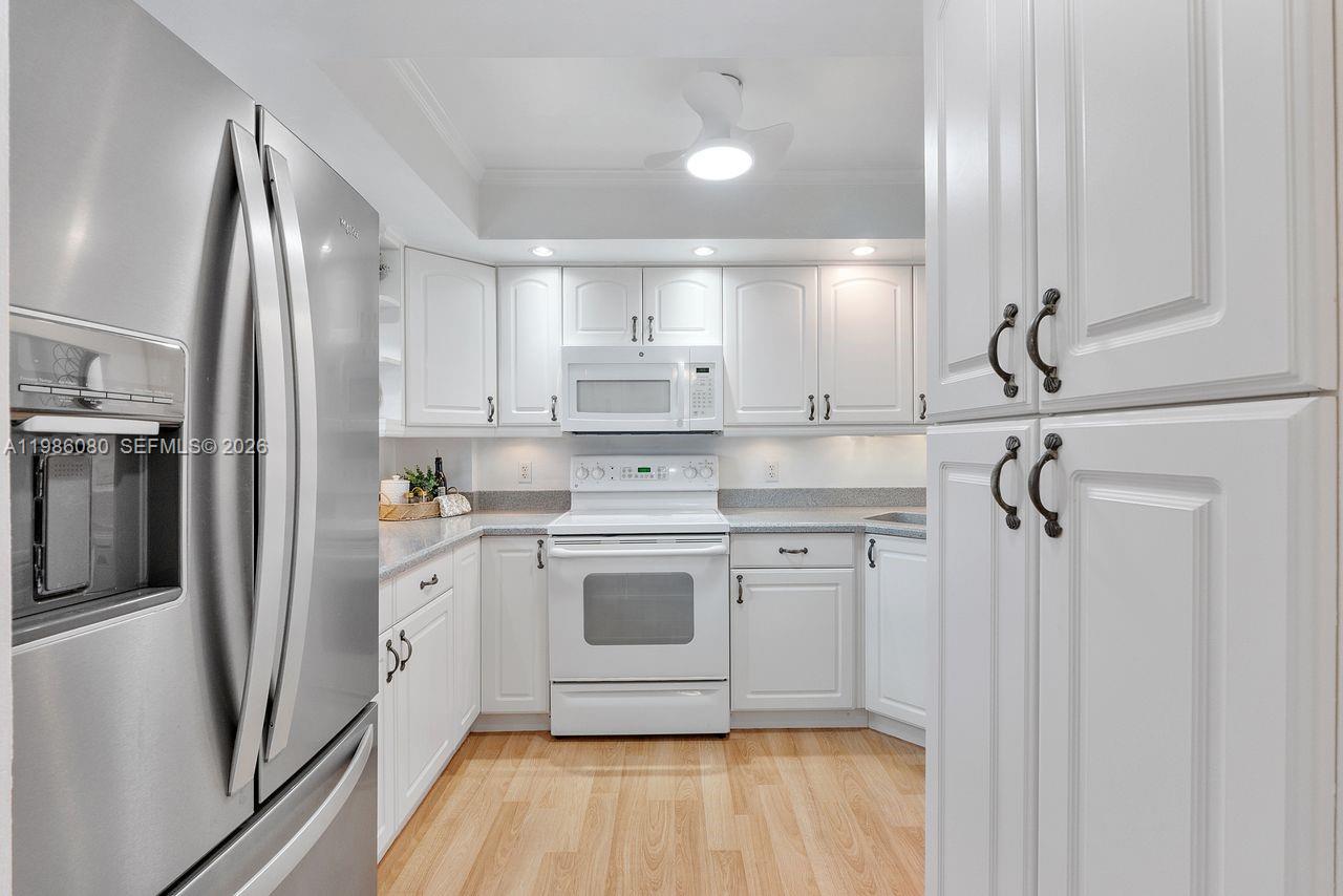 ROYAL PARK CONDO - Residential