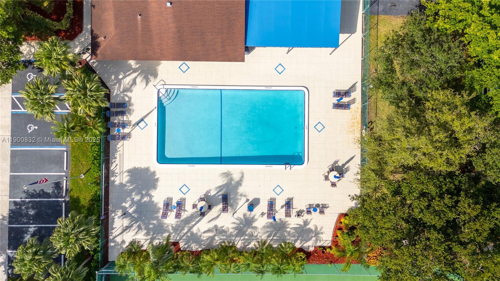 LANDINGS ON CYPRESS GREEN - Residential
