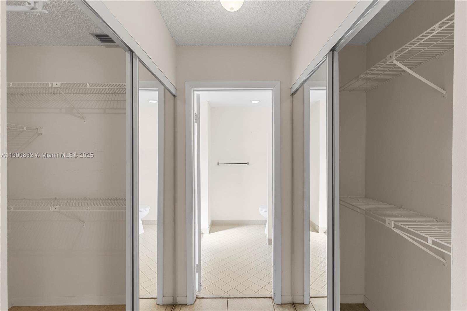 LANDINGS ON CYPRESS GREEN - Residential