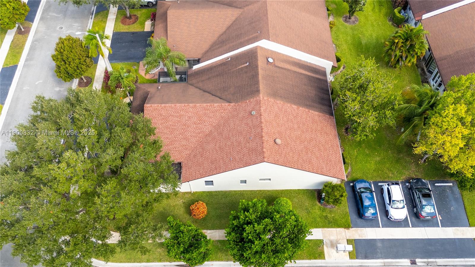 LANDINGS ON CYPRESS GREEN - Residential