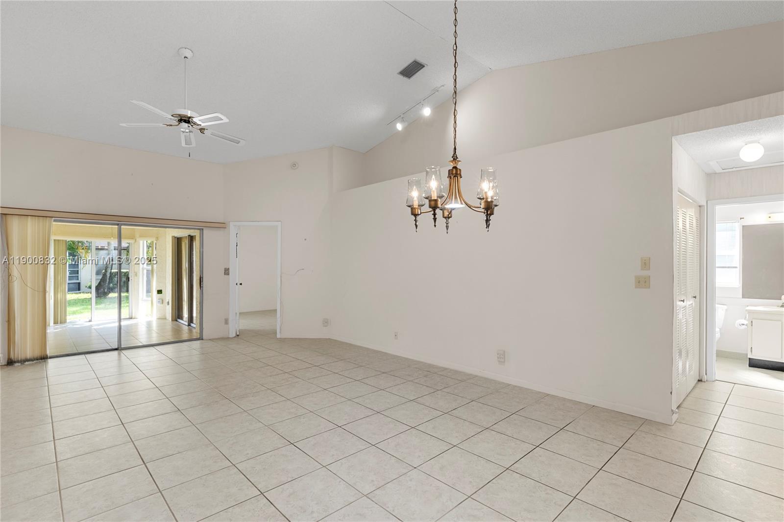 LANDINGS ON CYPRESS GREEN - Residential