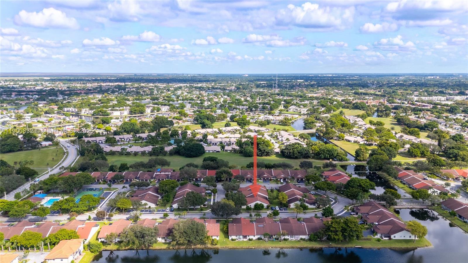 LANDINGS ON CYPRESS GREEN - Residential