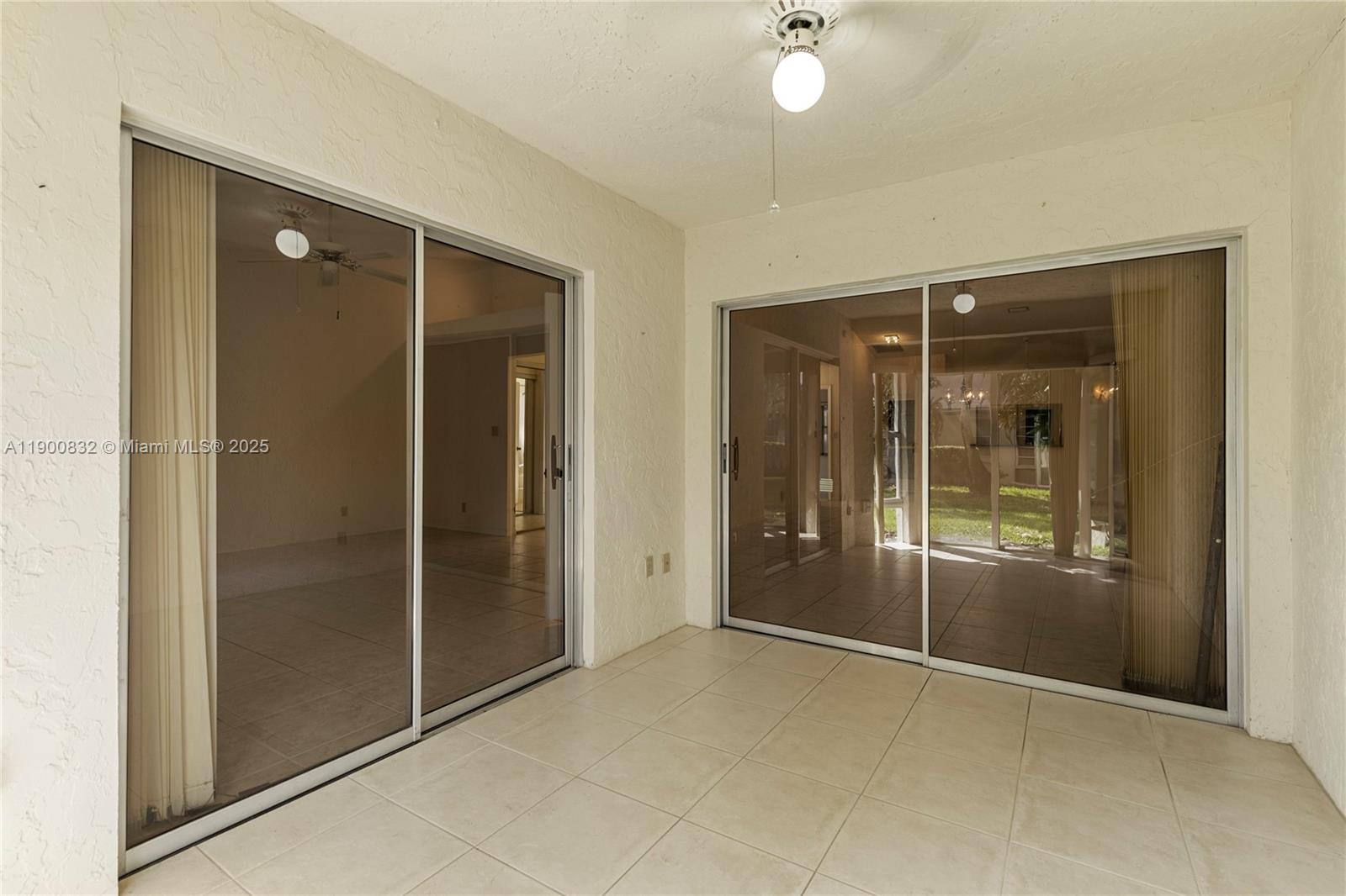 LANDINGS ON CYPRESS GREEN - Residential