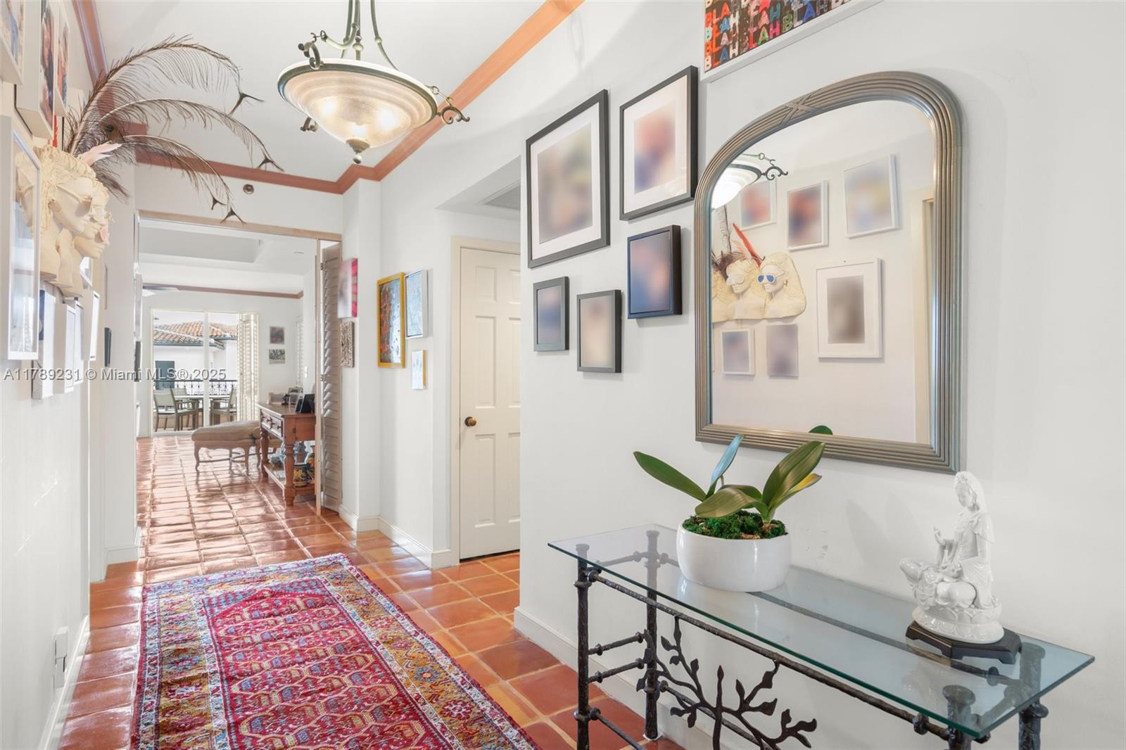 SEASIDE CONDO - Residential